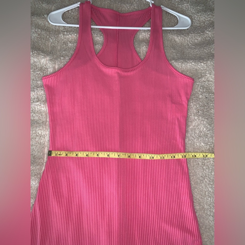 Fitness romper neon pink
35in Long & 13in Waist